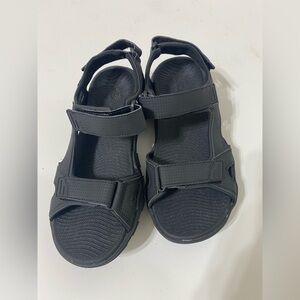 Skechers men Go Golf Black Sandals size 8